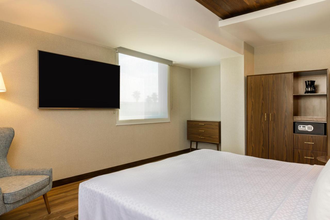 Four Points By Sheraton Monterrey Airport Apodaca Екстер'єр фото